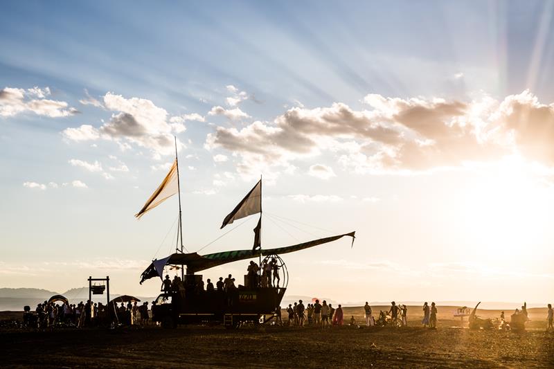 Die Hek (The AfrikaBurn Gate) needs your help!